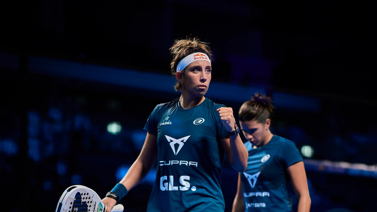 Semifinales del Kuwait Premier Padel P1: Ari Sánchez y Paula Josemaría vs. Marta Ortega y Sofia Araújo en Duelo Estelar