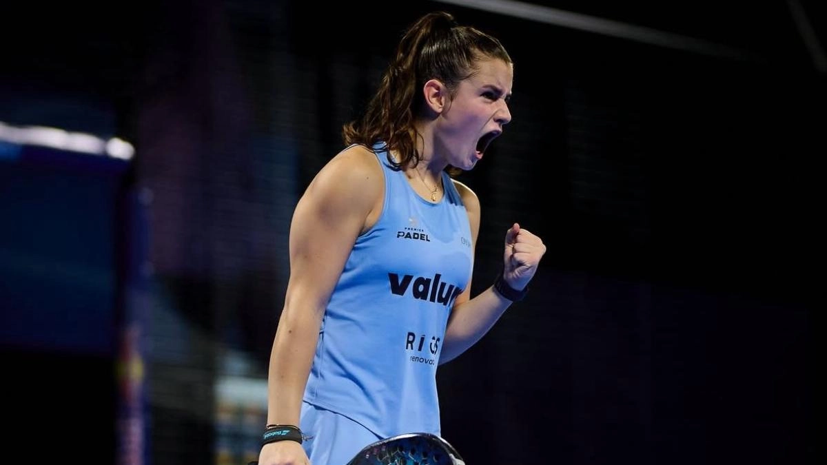 Martina Calvo, la jugadora revelación de 17 años en Premier Padel 2025 que impulsa el futuro del pádel femenino