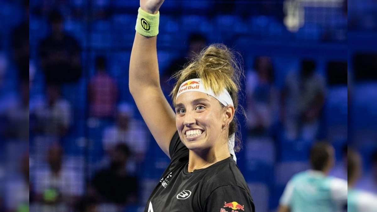 Premier Padel Andalucía Málaga P1: Triunfos Contundentes de Bea González y Delfi Brea (6-0/6-1) y Momo González y Álex Ruiz (6-3/6-4)